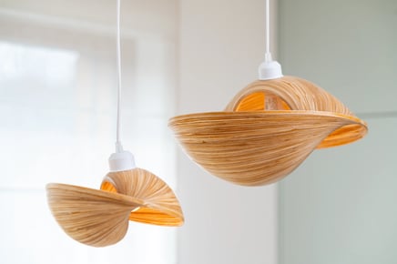 Dřevěné designové lampy interiéru s přírodním motivem. td lamps